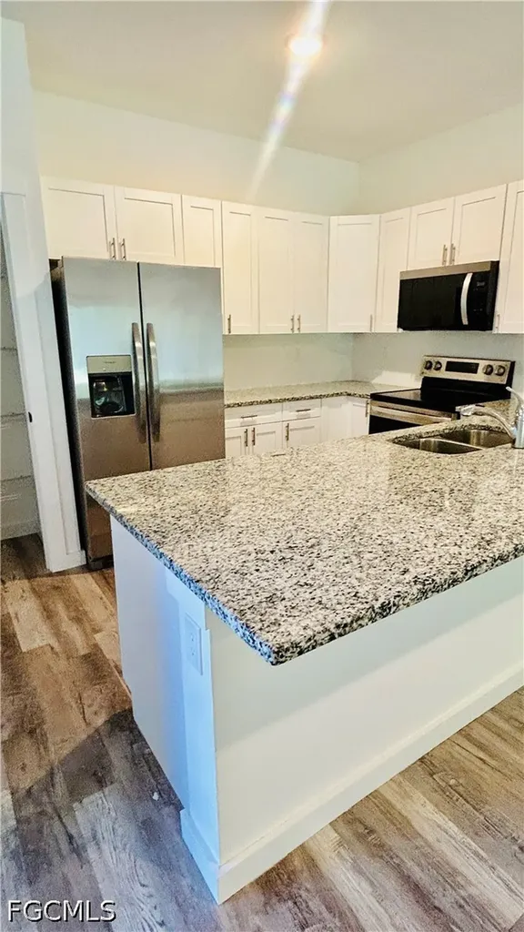 408 Tudor Drive Cape Coral FL 33904