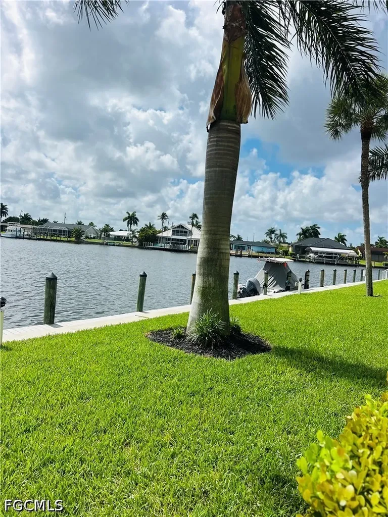 408 Tudor Drive Cape Coral FL 33904