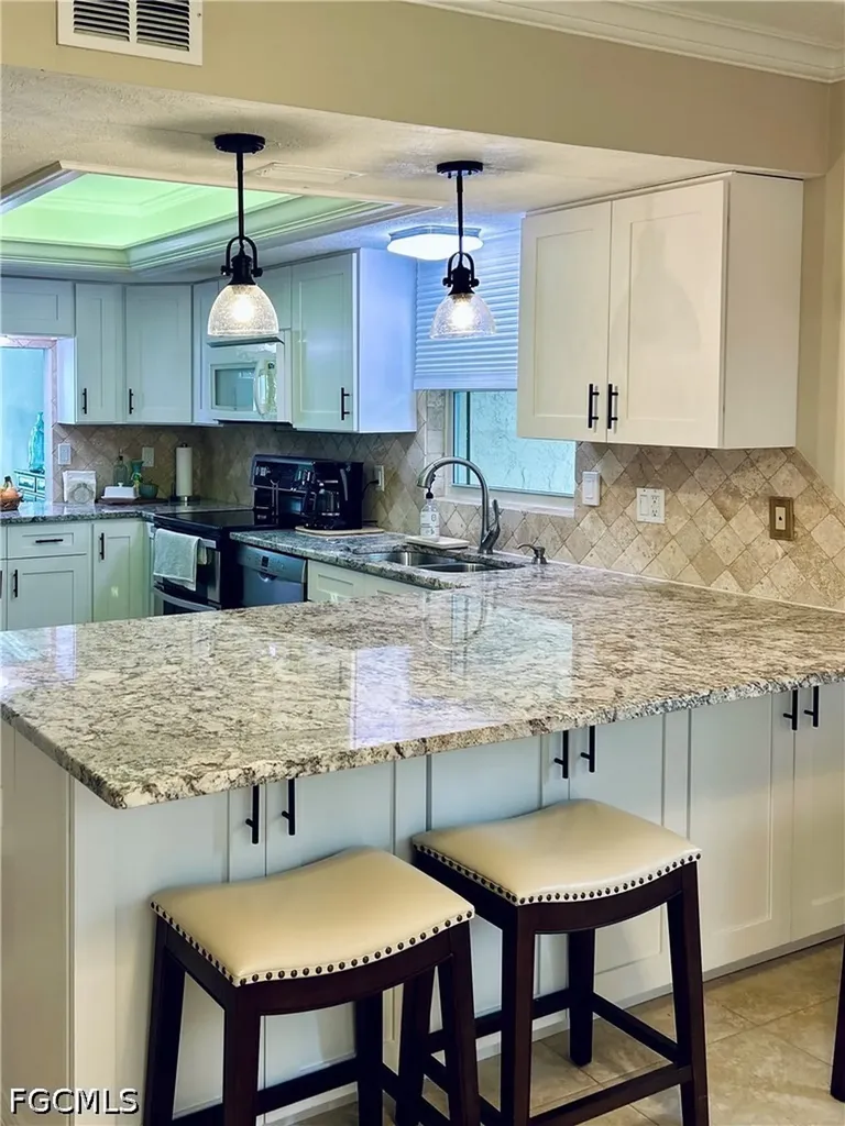 408 Tudor Drive Cape Coral FL 33904