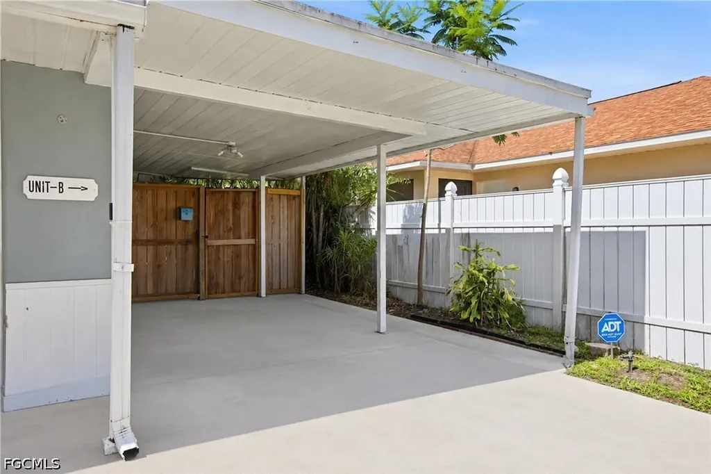 1918 Grace Avenue Fort Myers FL 33901
