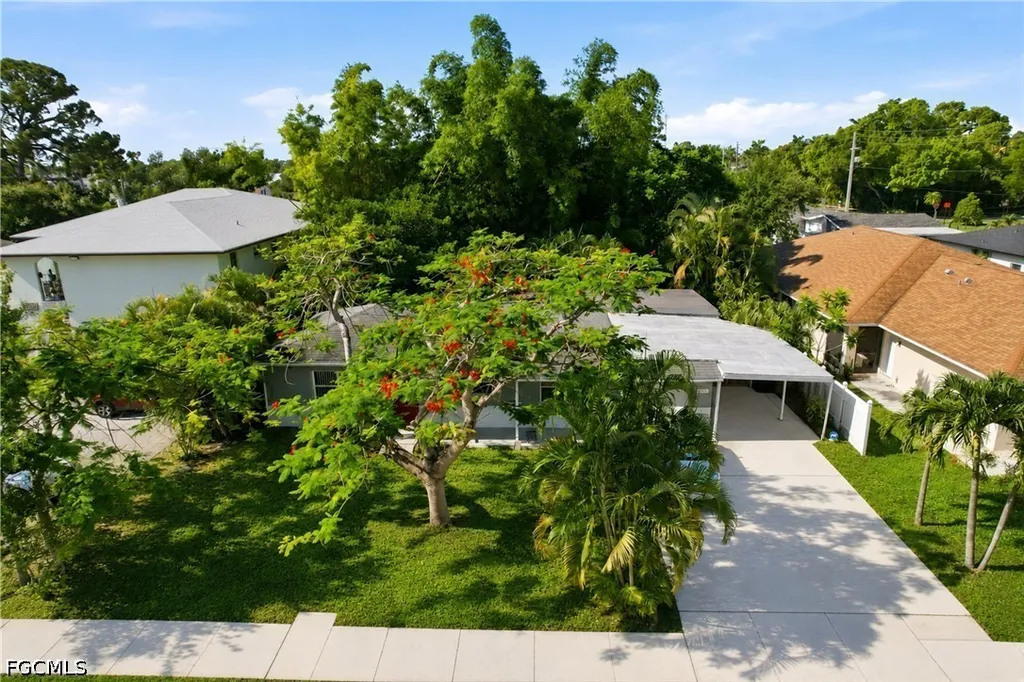1918 Grace Avenue Fort Myers FL 33901