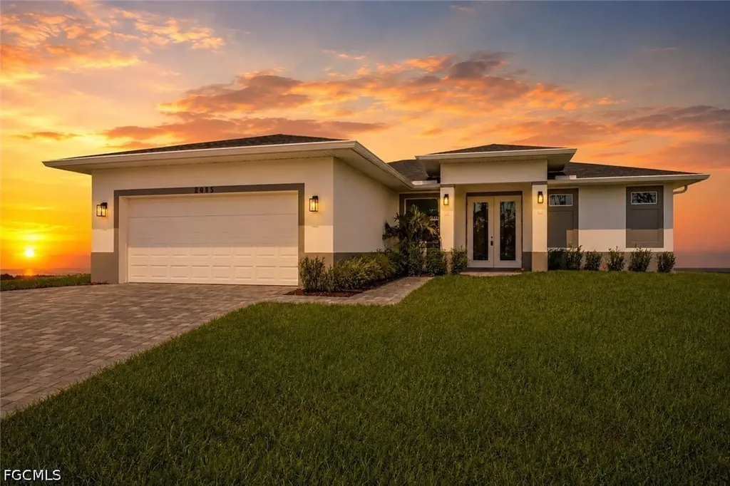 2933 Van Buren Parkway Cape Coral FL 33993
