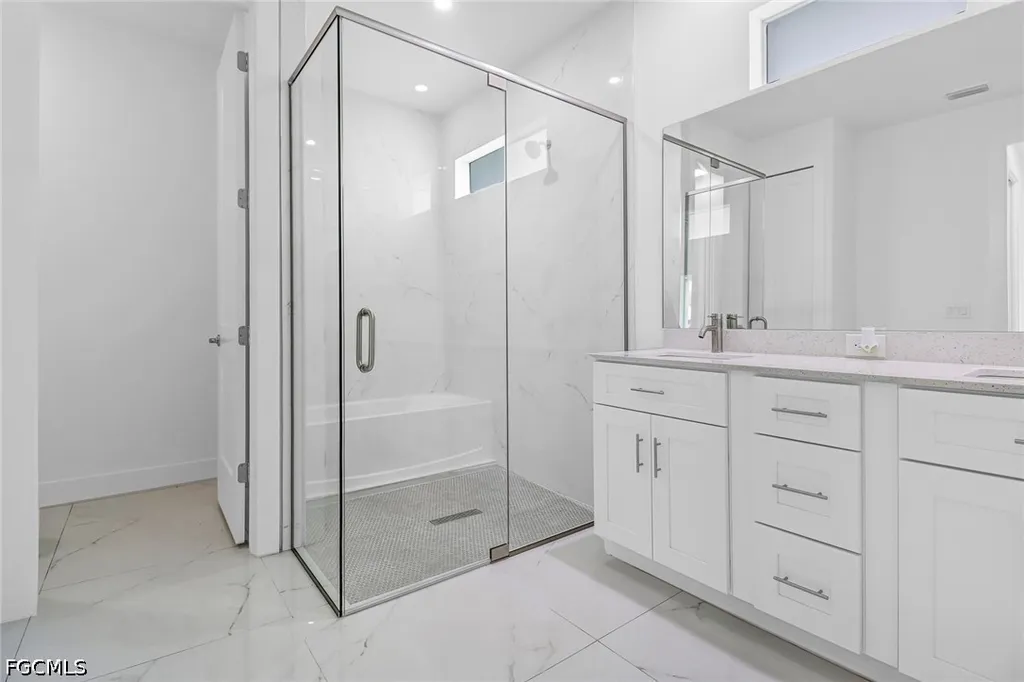 2933 Van Buren Parkway Cape Coral FL 33993