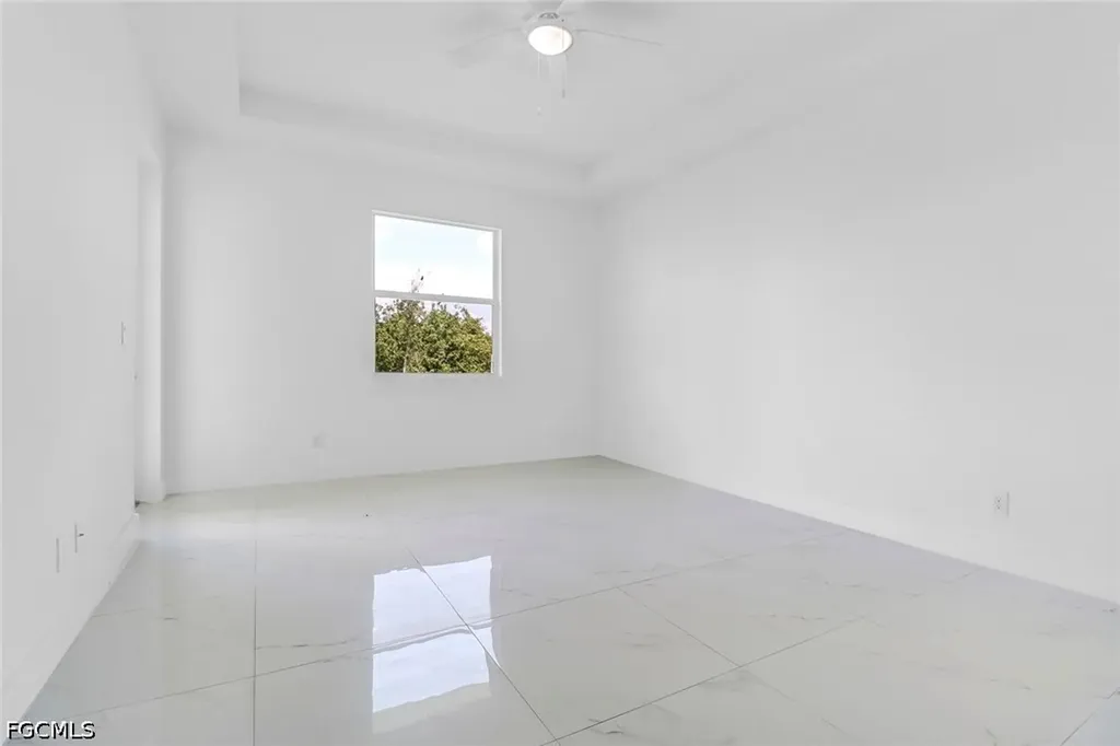2933 Van Buren Parkway Cape Coral FL 33993