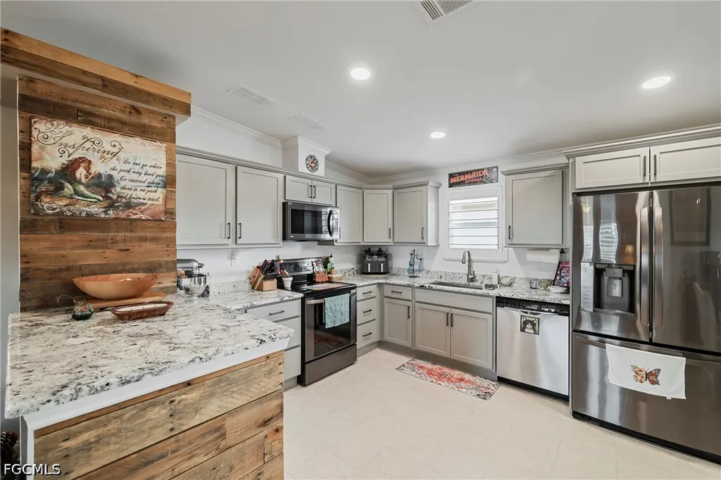 24500 Rio Villa Lakes Circle Punta Gorda FL 33950