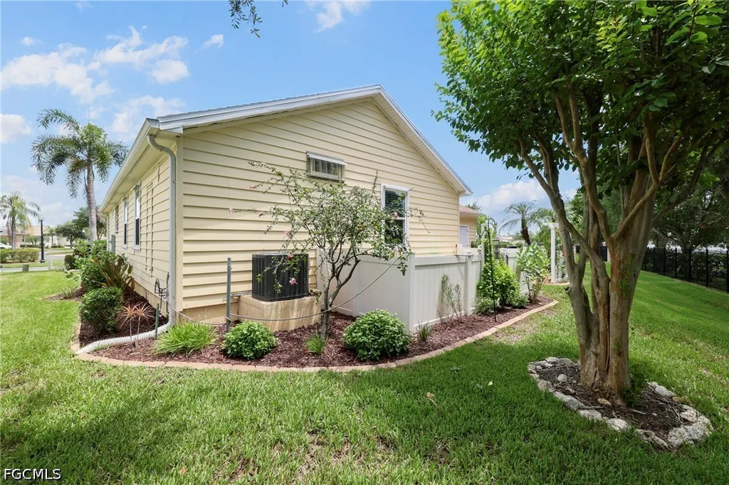 24500 Rio Villa Lakes Circle Punta Gorda FL 33950