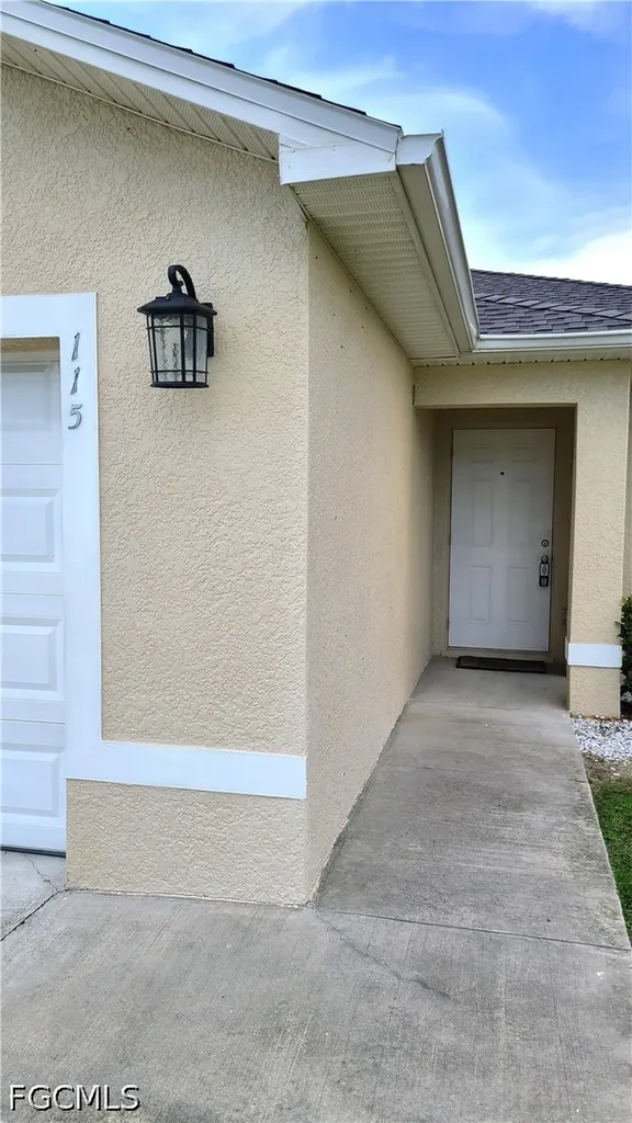115 SE 12th Terrace Cape Coral FL 33990