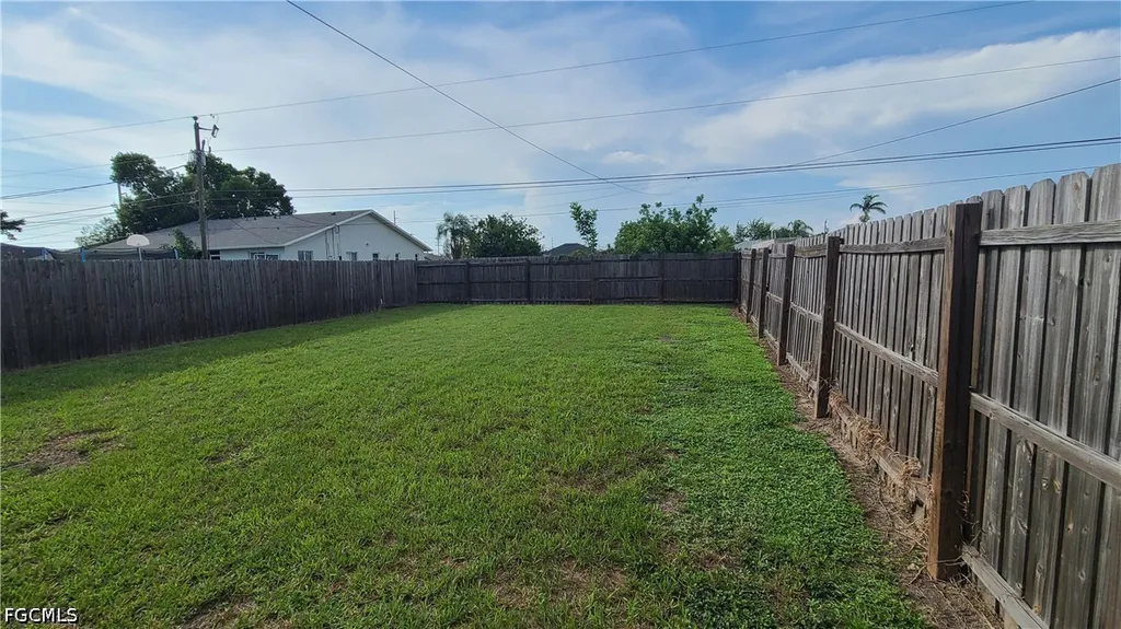 115 SE 12th Terrace Cape Coral FL 33990