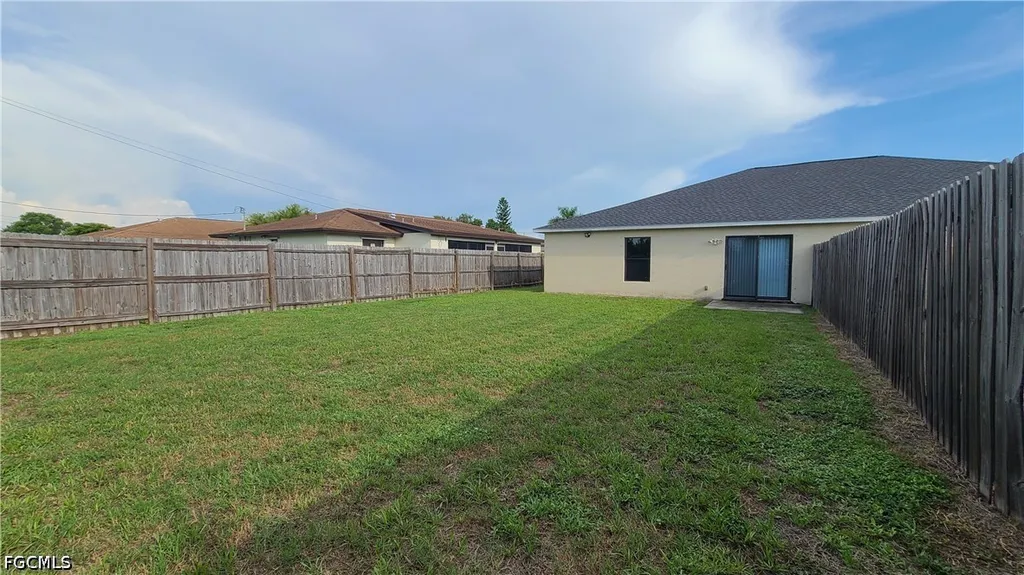 115 SE 12th Terrace Cape Coral FL 33990