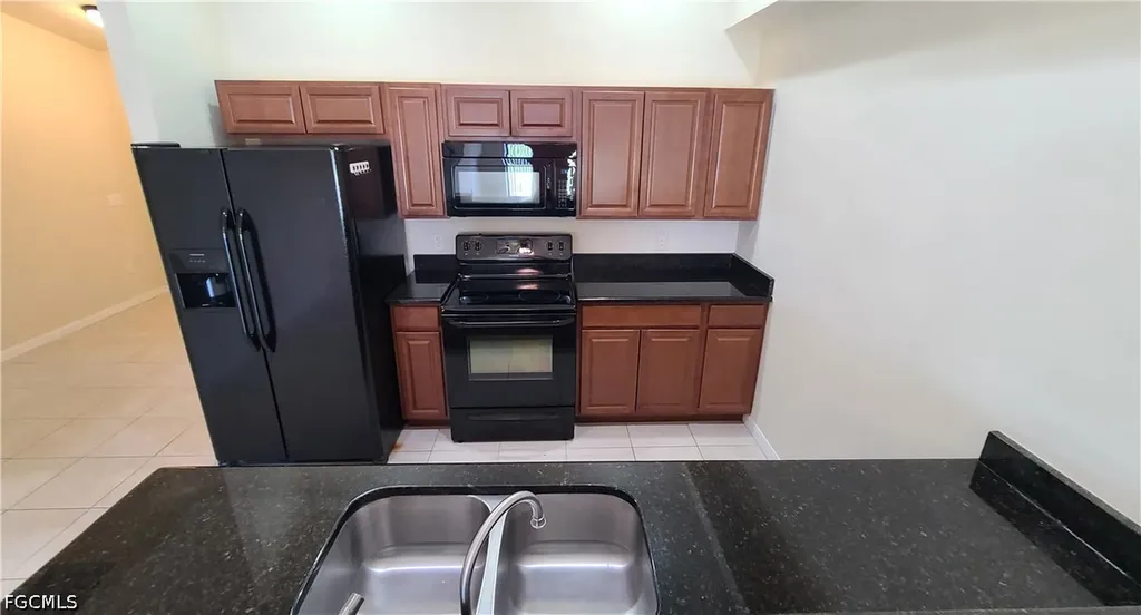 115 SE 12th Terrace Cape Coral FL 33990