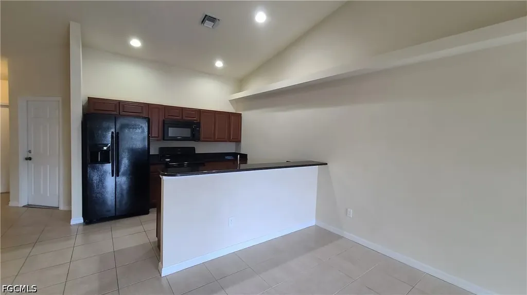 115 SE 12th Terrace Cape Coral FL 33990