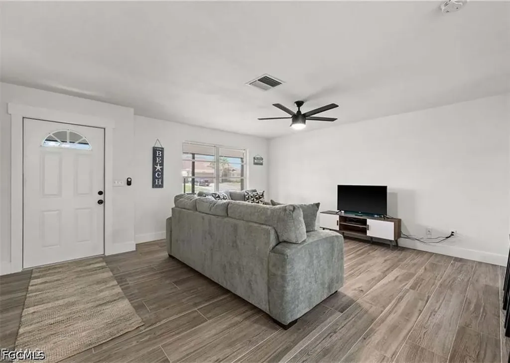 223 SE 45th Street Cape Coral FL 33904