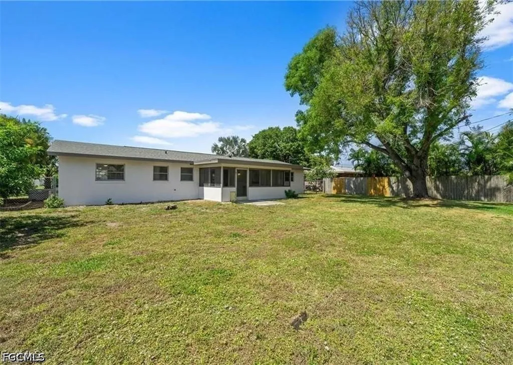 223 SE 45th Street Cape Coral FL 33904
