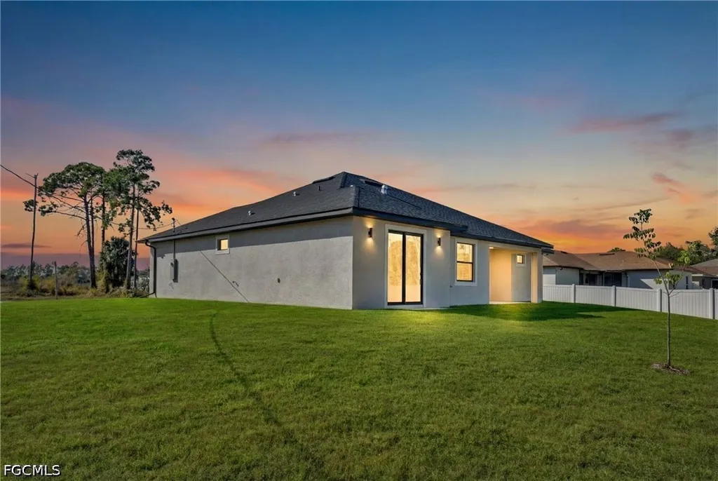 1142 Edelweiss Street E Lehigh Acres FL 33974