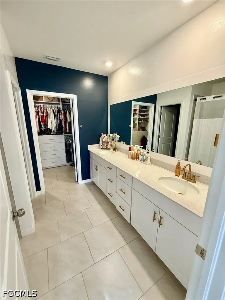17645 Paradiso Way North Fort Myers FL 33917