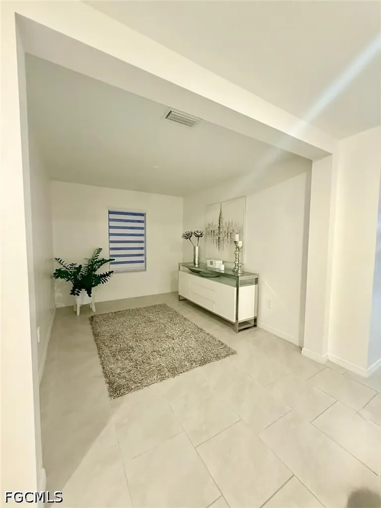 17645 Paradiso Way North Fort Myers FL 33917