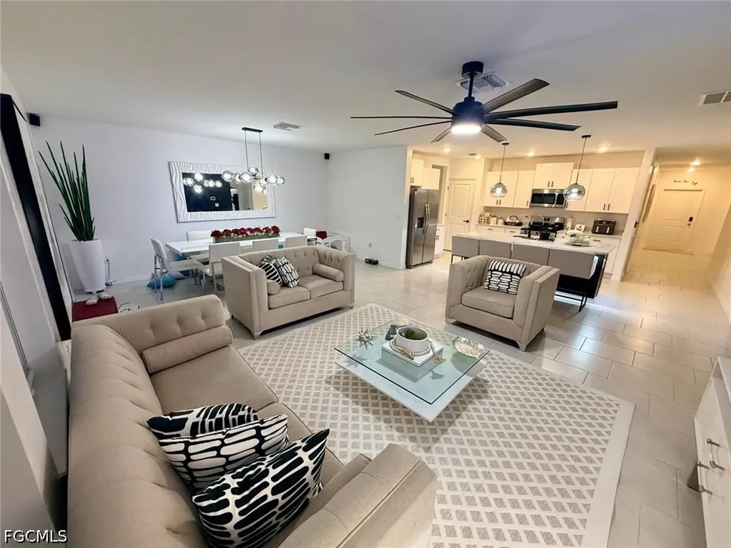 17645 Paradiso Way North Fort Myers FL 33917