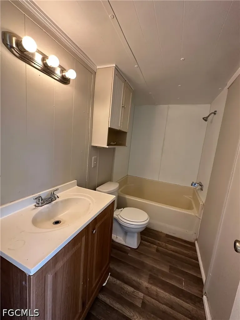 8086 Heck Drive North Fort Myers FL 33917
