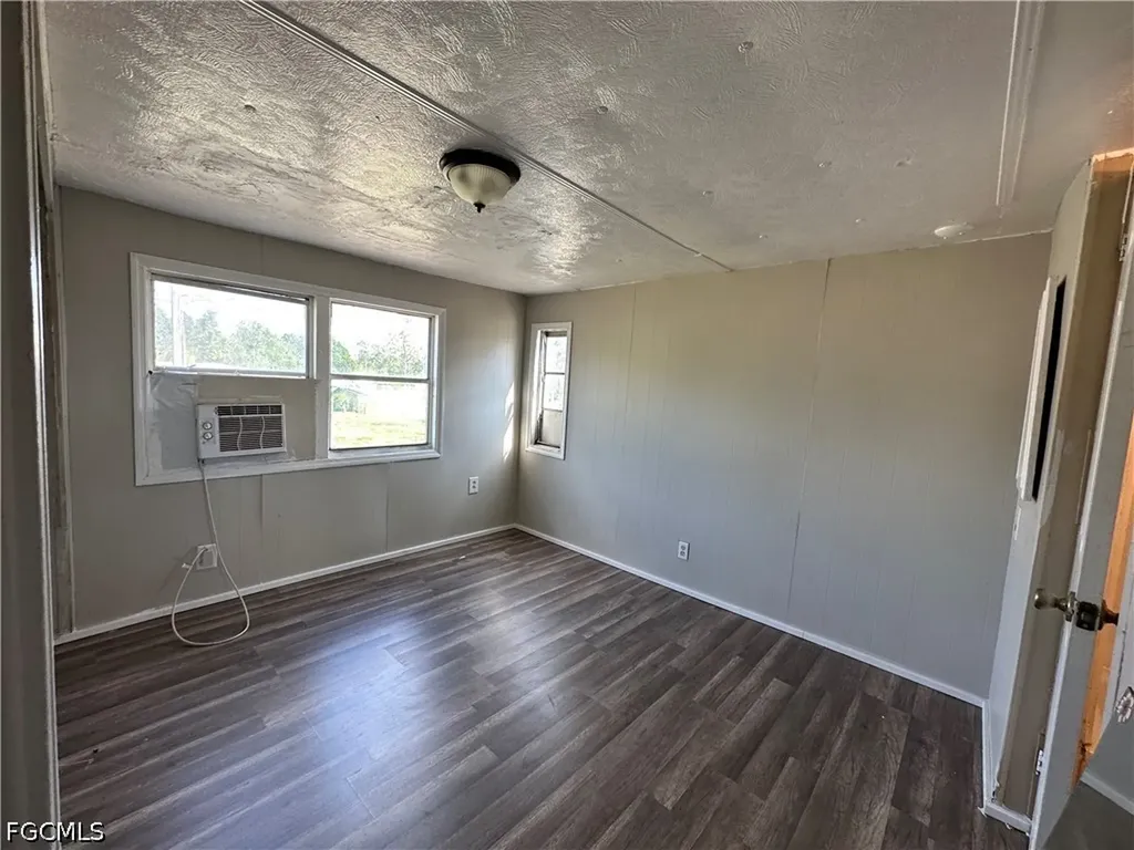 8086 Heck Drive North Fort Myers FL 33917