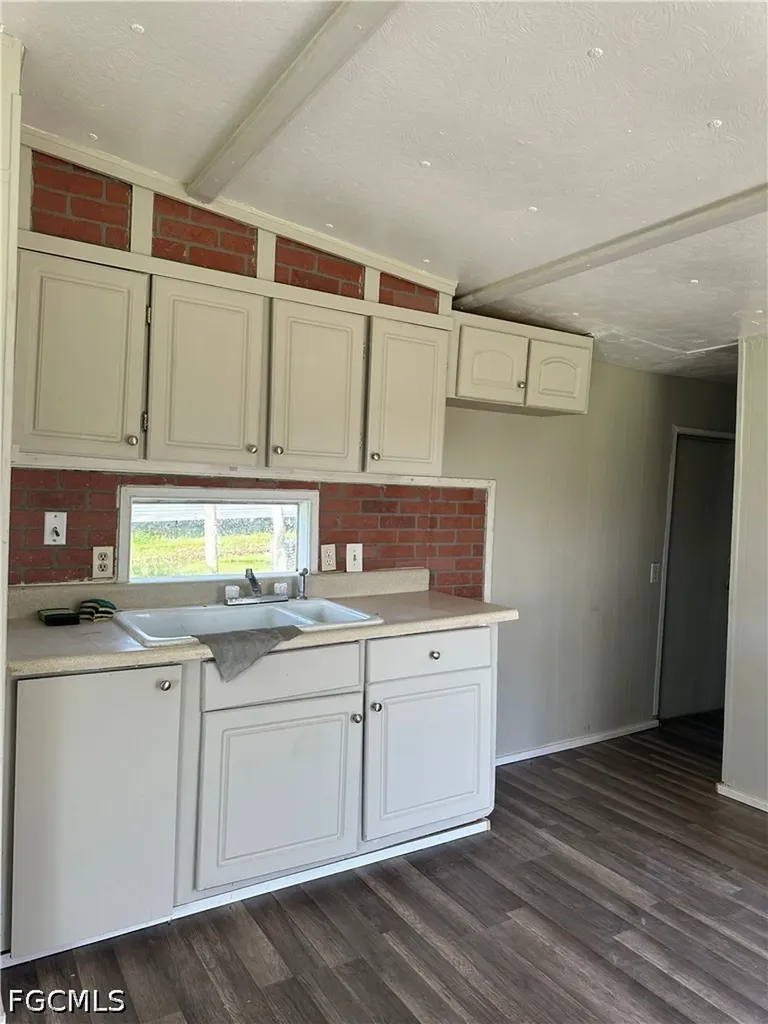 8086 Heck Drive North Fort Myers FL 33917