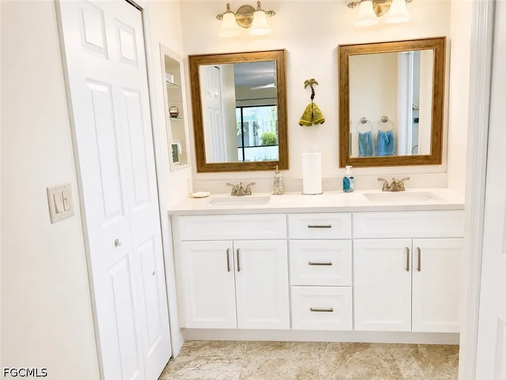 11219 Caravel Circle Fort Myers FL 33908
