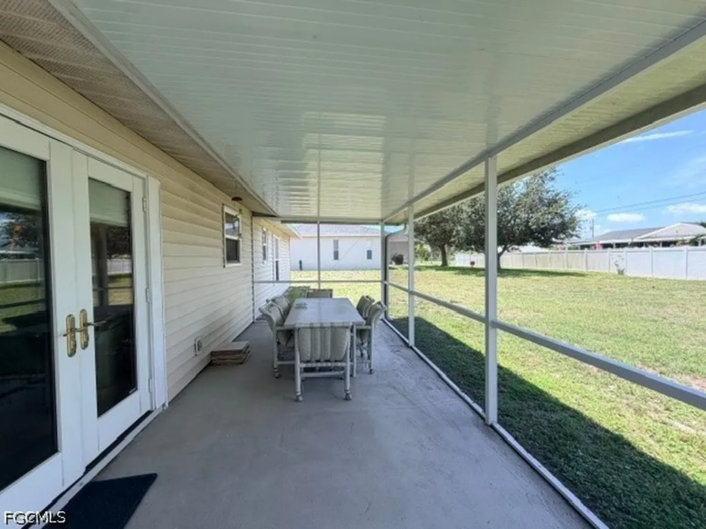 3012 SW 6th Avenue Cape Coral FL 33914