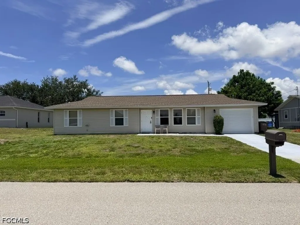 3012 SW 6th Avenue Cape Coral FL 33914