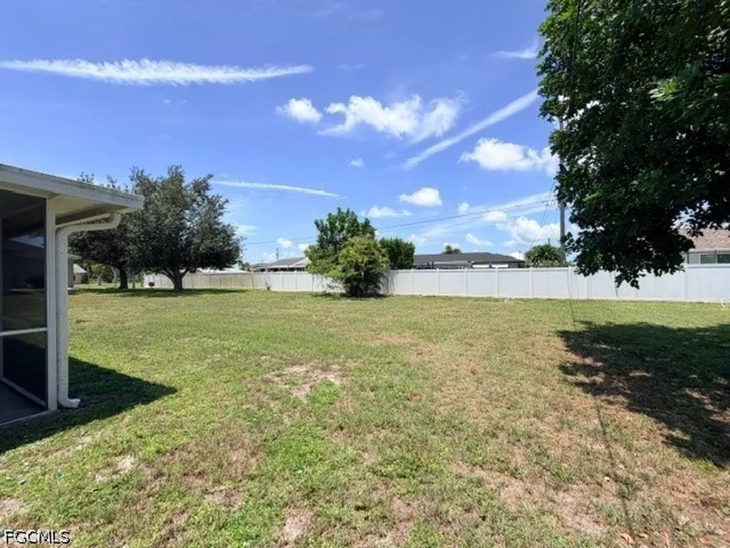 3012 SW 6th Avenue Cape Coral FL 33914