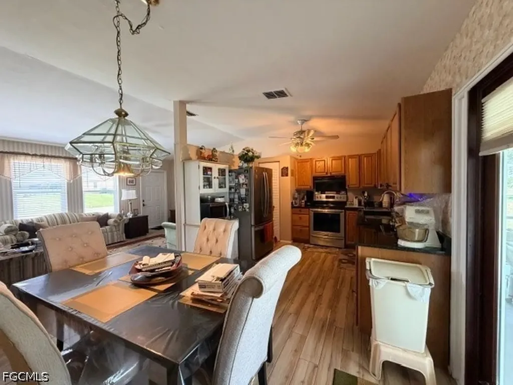 3012 SW 6th Avenue Cape Coral FL 33914