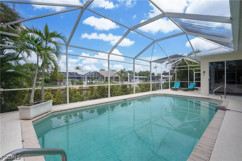 4916 SW 11th Place Cape Coral FL 33914