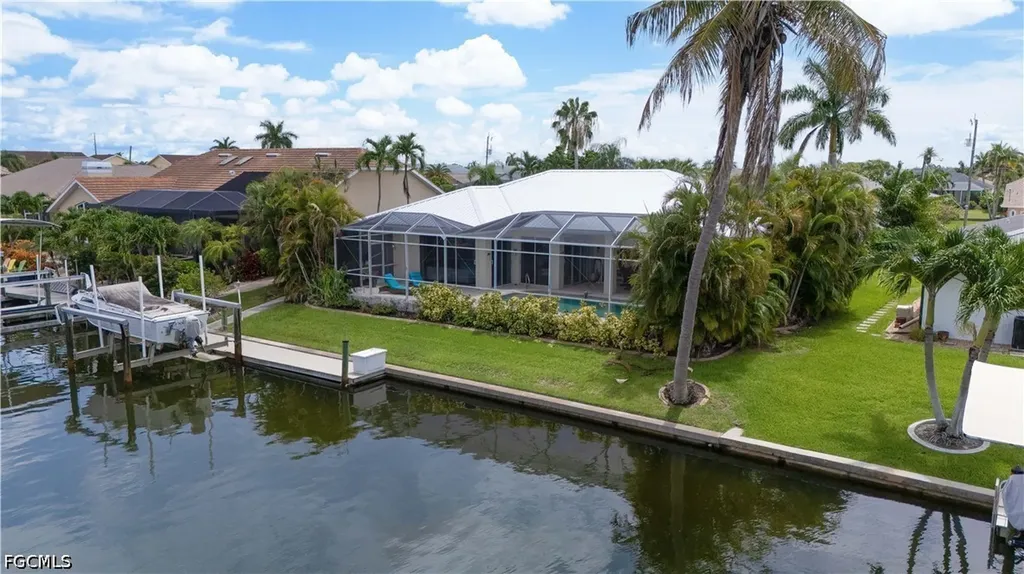 4916 SW 11th Place Cape Coral FL 33914