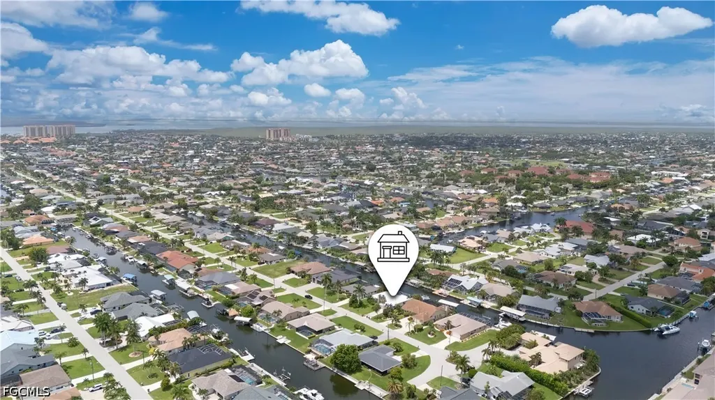 4916 SW 11th Place Cape Coral FL 33914
