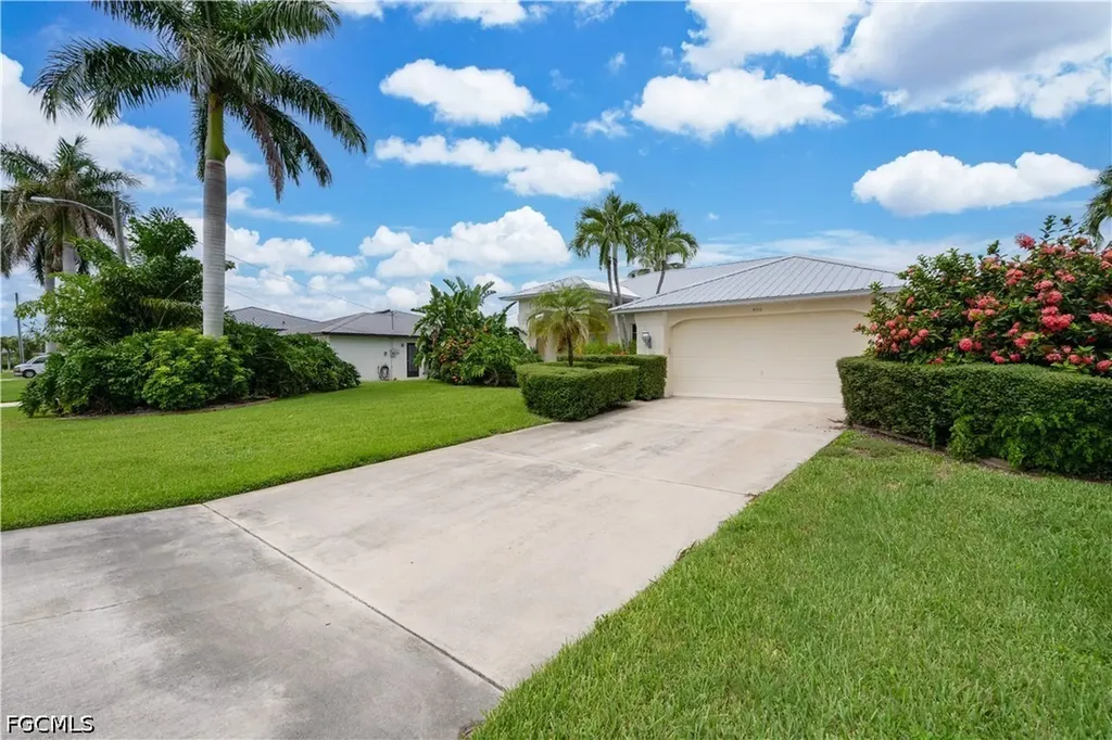 4916 SW 11th Place Cape Coral FL 33914