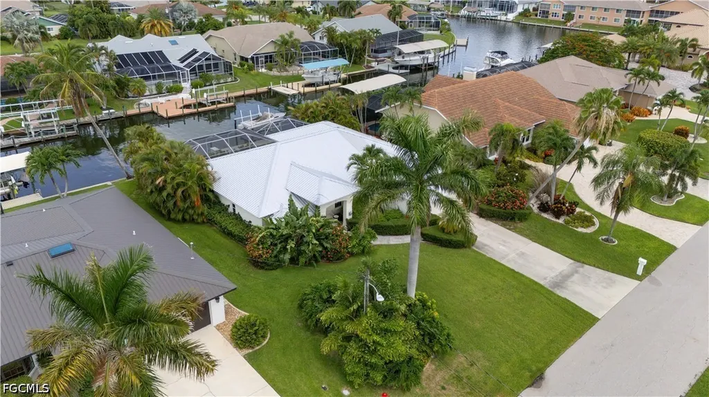 4916 SW 11th Place Cape Coral FL 33914