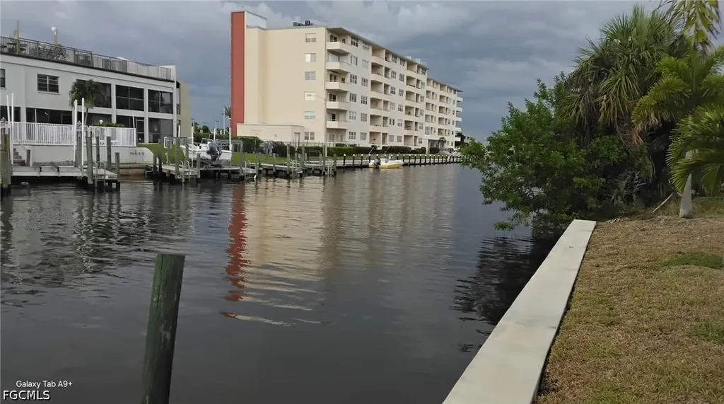 1749 Bikini Court Cape Coral FL 33904