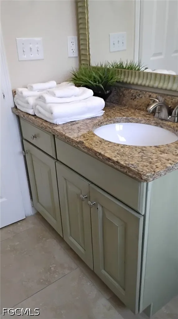 1749 Bikini Court Cape Coral FL 33904