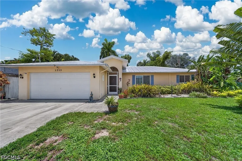 1212 SE 15th Street Cape Coral FL 33990