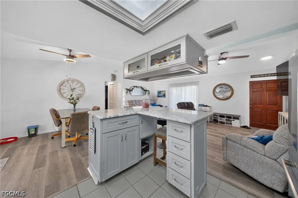 1212 SE 15th Street Cape Coral FL 33990