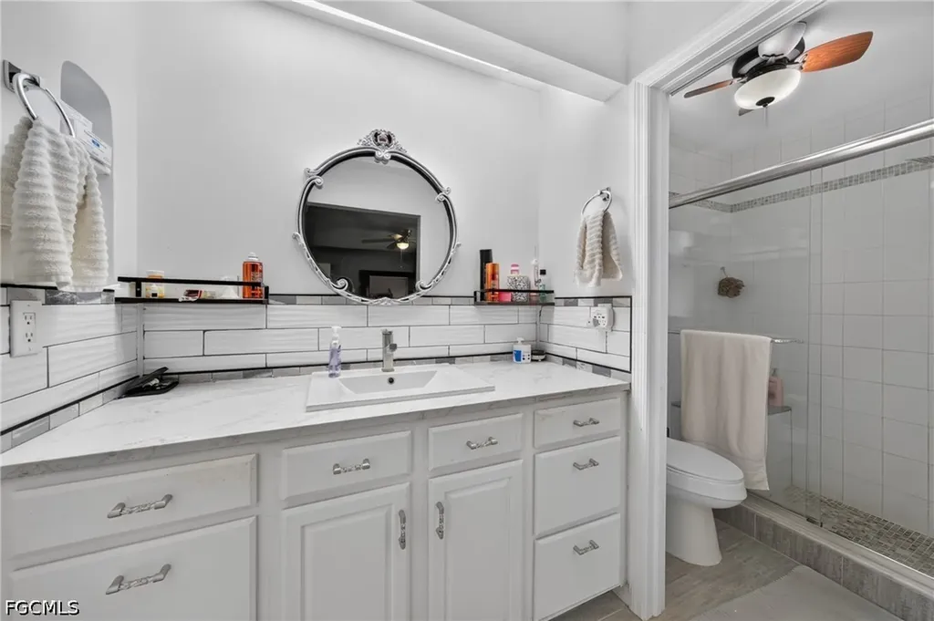 1212 SE 15th Street Cape Coral FL 33990
