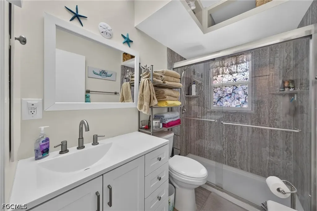 1212 SE 15th Street Cape Coral FL 33990