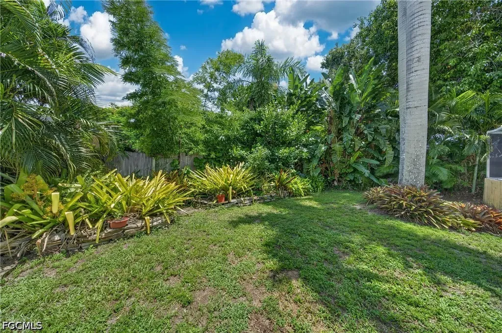 1212 SE 15th Street Cape Coral FL 33990