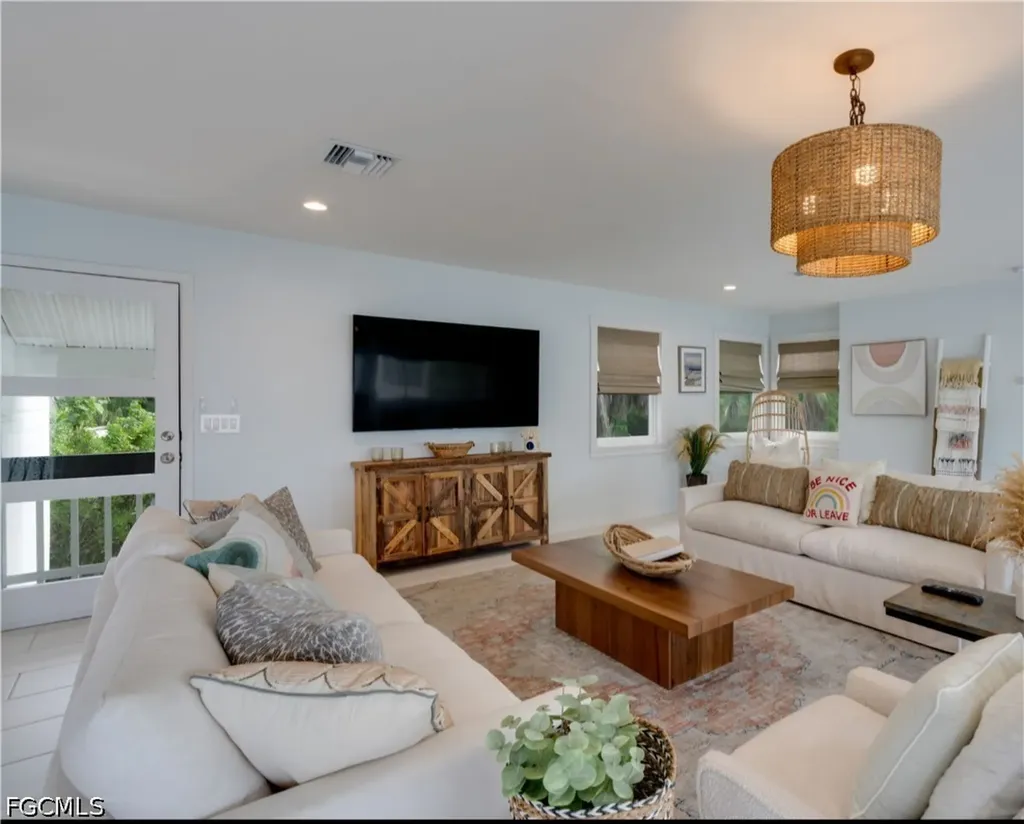 9214 Kincaid Court Sanibel FL 33957
