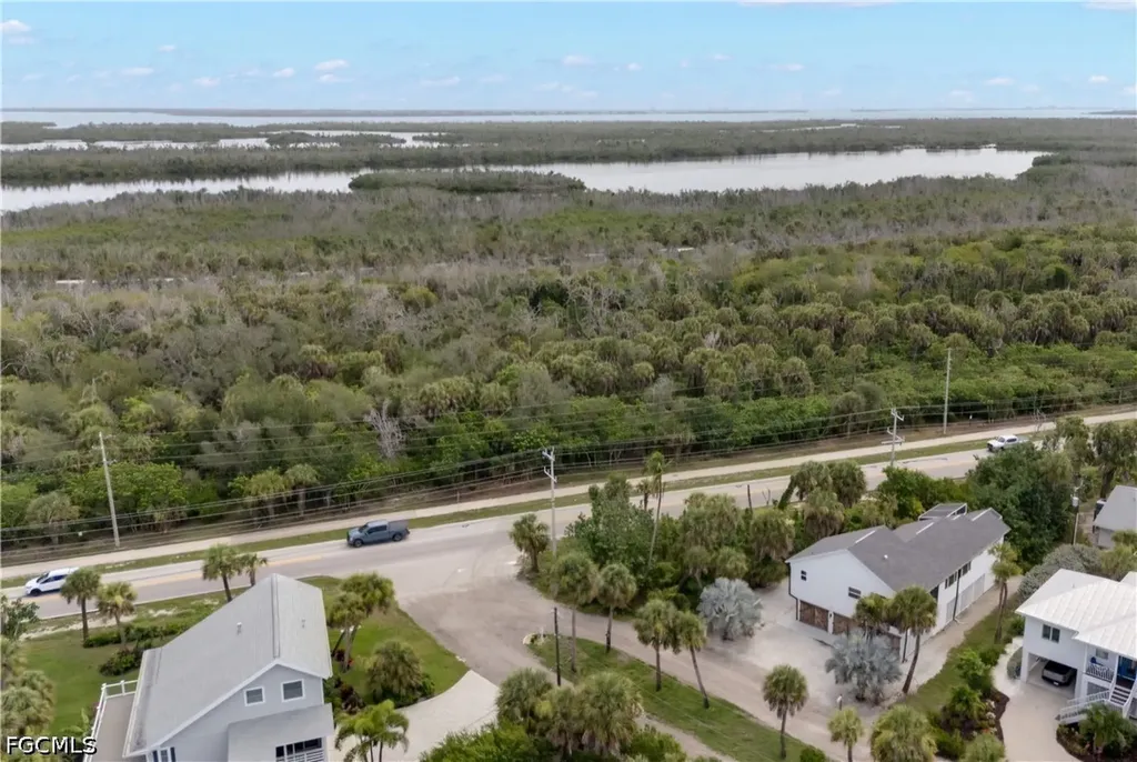 9214 Kincaid Court Sanibel FL 33957