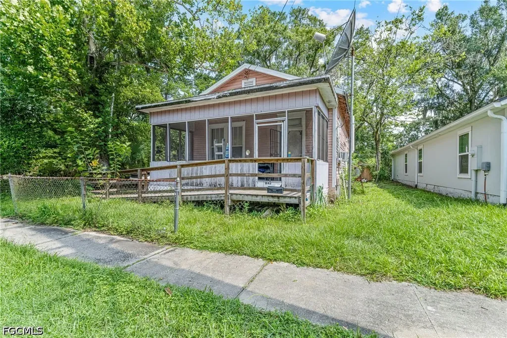 1843 W 26th Street Jacksonville FL 32209