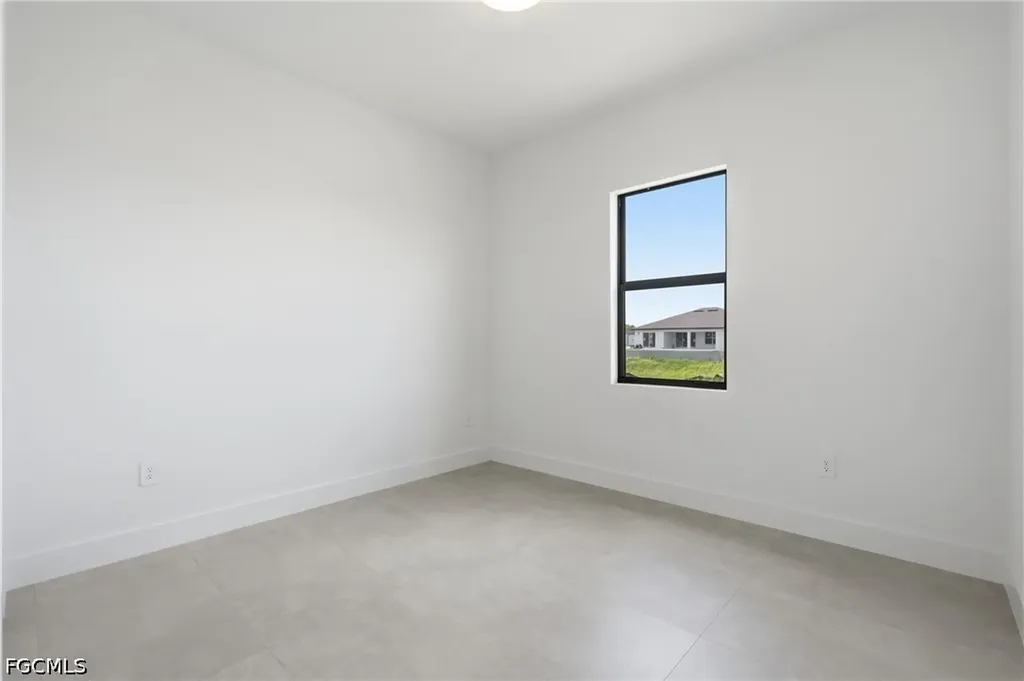 343 NE 15th Street Cape Coral FL 33909