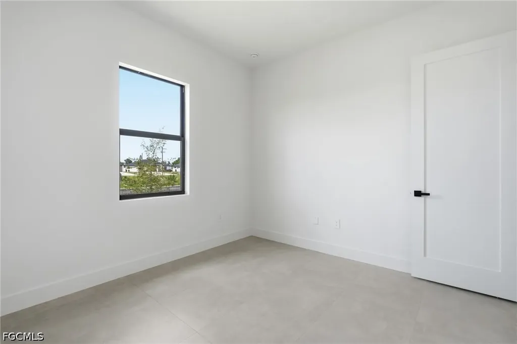 343 NE 15th Street Cape Coral FL 33909