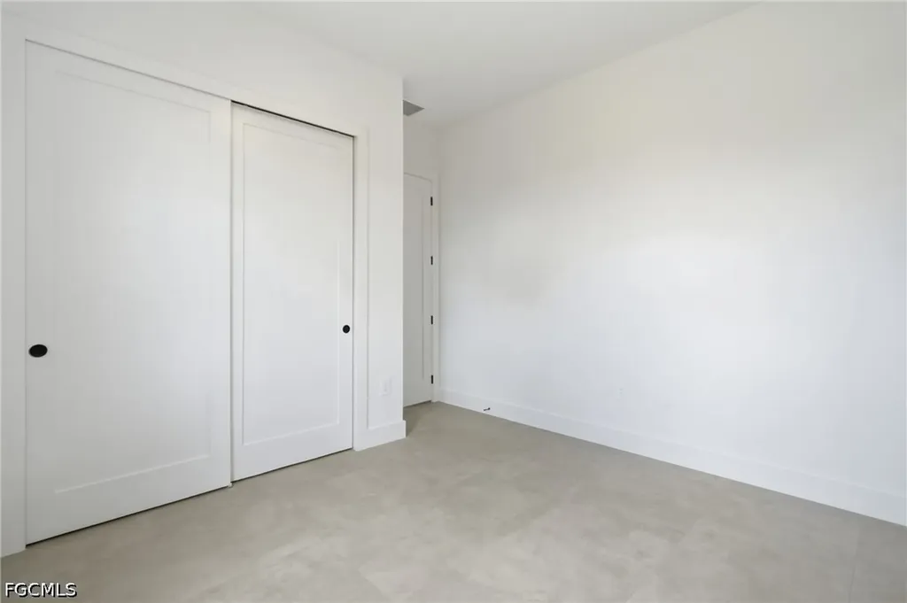 343 NE 15th Street Cape Coral FL 33909