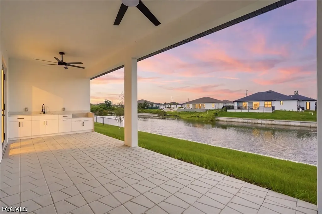 343 NE 15th Street Cape Coral FL 33909