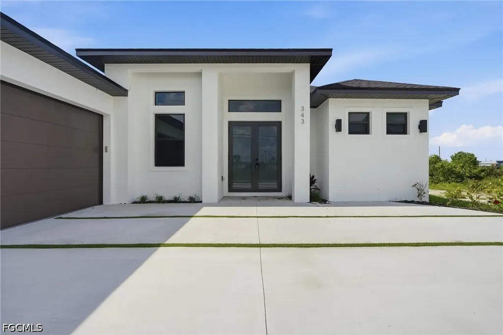 343 NE 15th Street Cape Coral FL 33909