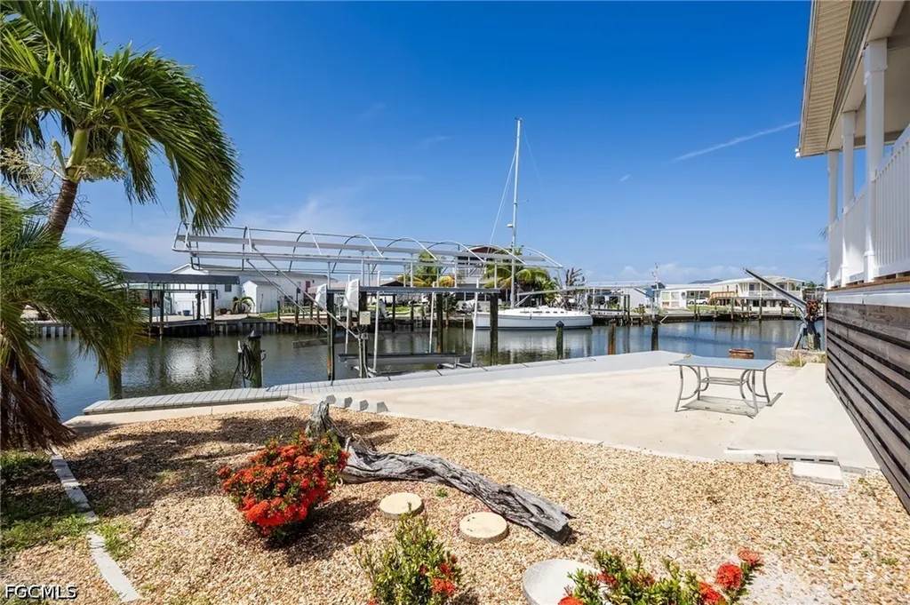 3822 Blueberry Lane St. James City FL 33956